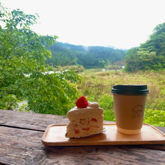 ・
本日のがり日和☆
・
雨も上がって、今から少しずつお天気は快復していくみたいですね♪
・
昨日はお休みいただきましたが、土日は通常通りオープンします。
・
先週に引き続き、気まぐれプリンアラモード、無農薬いちごのショートケーキやタルト、フルーツたっぷりミルクレープ、生チョコバナナタルトなどなど、たくさんご準備しております♪
・
ドライブがてらホッと一息つきに脊振のお山までお茶しにいらして下さいね♪
・
10時〜18時オープンです。
・
#のがり　#佐賀　#脊振
#米粉　#米粉おやつ　#小麦卵乳製品不使用
#アレルギー対応　#グルテンフリー　#オーガニック
#佐賀カフェ　#神埼カフェ　#山カフェ
#プリンアラモード　#いちごのショートケーキ